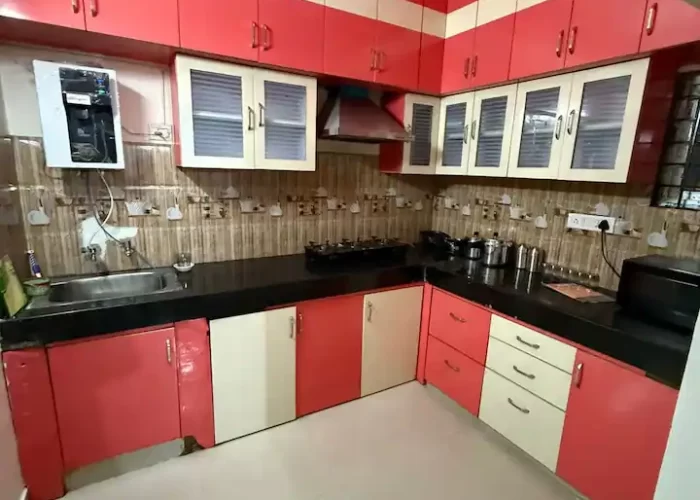 Comfy Apartment6
